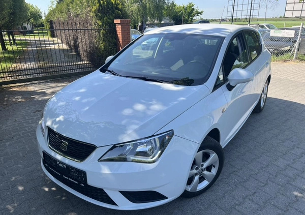 Seat Ibiza cena 27900 przebieg: 144000, rok produkcji 2015 z Leszno małe 92